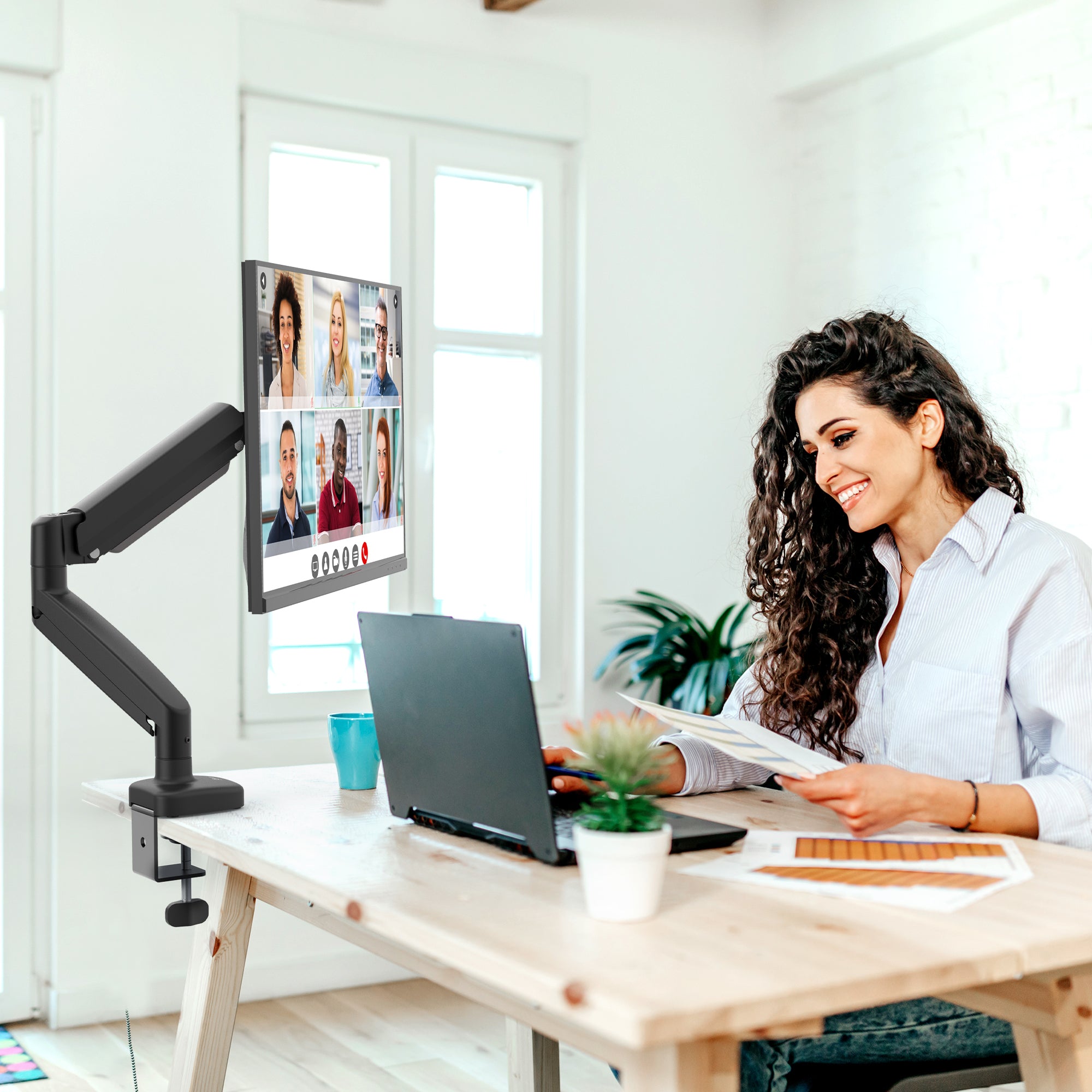 J5 ERGONOMIC MONITOR MOUNT <32in <10KG
